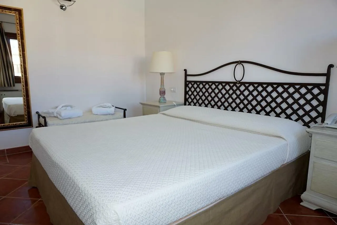 Hotel Monti Di Mola Porto Cervo