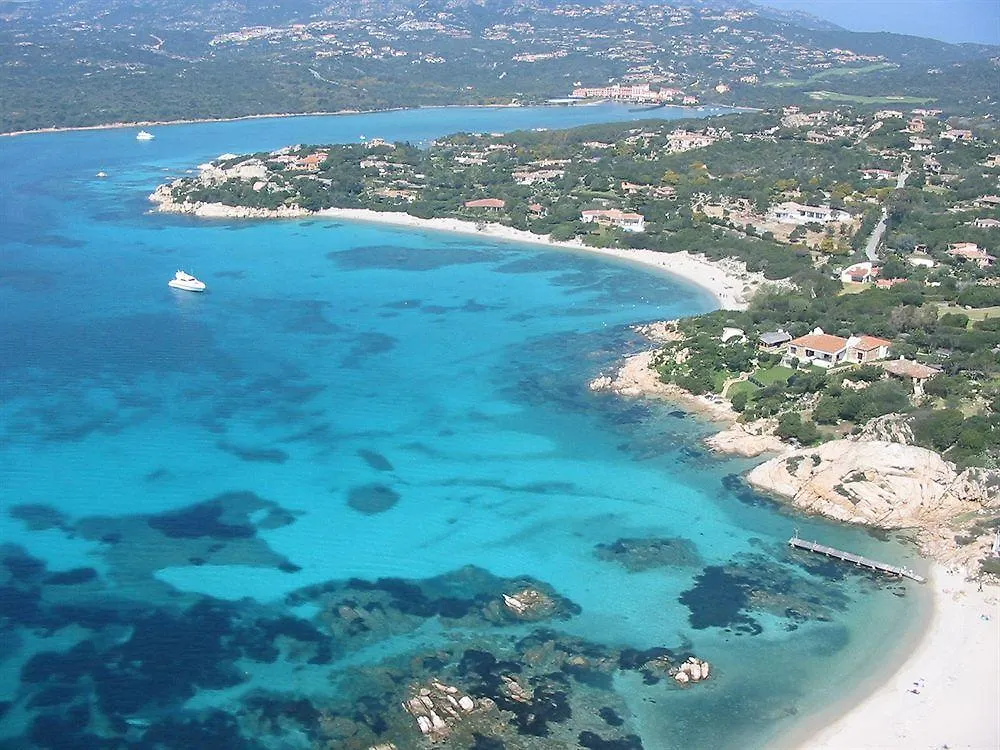 Hotel Monti Di Mola Porto Cervo 4*,  Itália