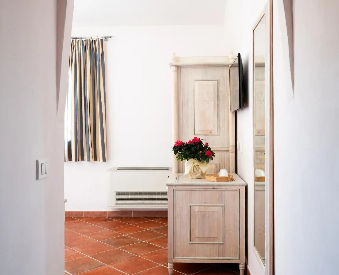 Hotel Monti Di Mola Porto Cervo
